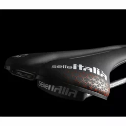 Selle Italia FLITE Boost PRO TEAM Carbonio Superflow Saddle -House Doctor Flite20Boost20Pro20Team20Kit20Carbonio20Superflow CloseUp1