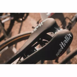Selle Italia SLR Boost Pro Team Kit Carbonio Superflow Saddle 7 Selle Italia SLR Boost Pro Team Kit Carbonio Superflow Saddle -House Doctor Selle Italia SLR Boost Kit Superflow Pro Team Saddle 03