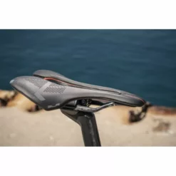 Selle Italia SLR Boost Kit Carbonio Superflow Saddle -House Doctor YY 8915 min 1500x1000 1