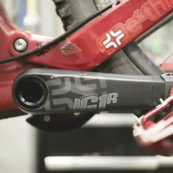 E-thirteen E.thirteen LG1 Race Carbon Crankset -House Doctor ethirteen LG1 Race Carbon Crankset 09